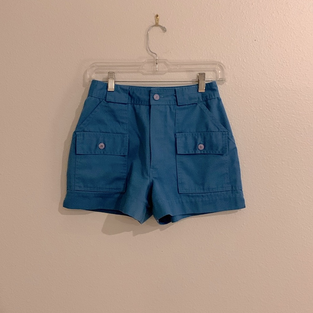 Vintage REI cargo shorts size 8 (read description)